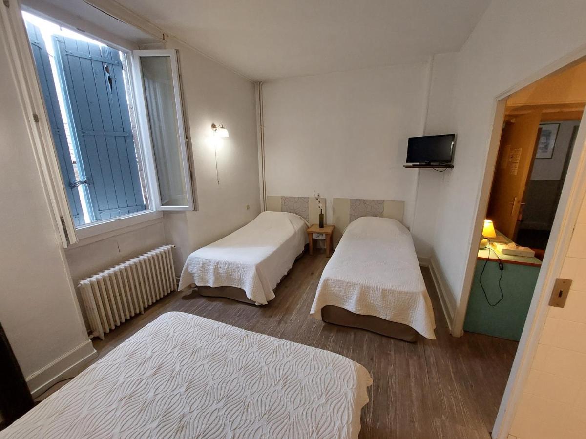 Logis Hotels - Hotel Le Boulevard Mazamet Eksteriør bilde